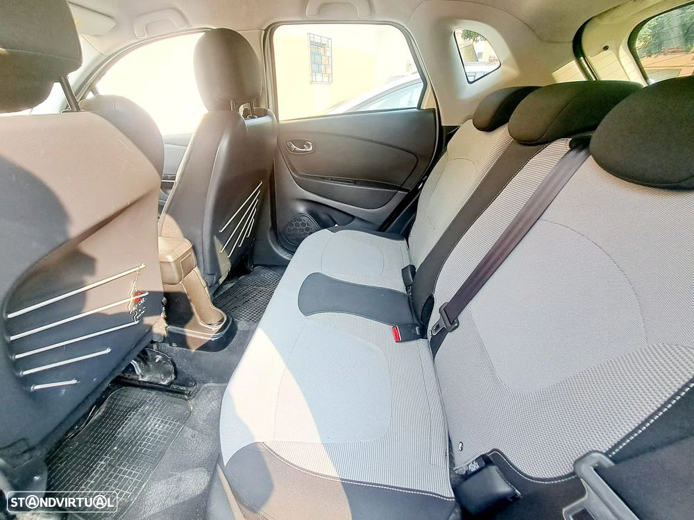 Renault Captur 1.5 dCi Exclusive - 15
