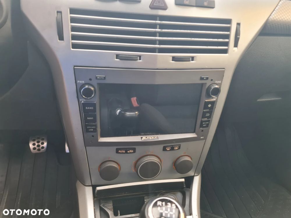 Opel Astra 2.0 T Sport - 7