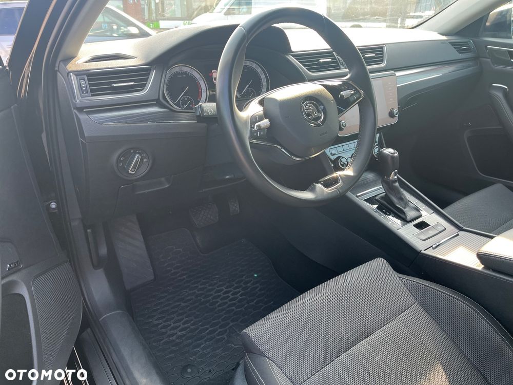 Skoda Superb 2.0 TSI DSG Style - 6