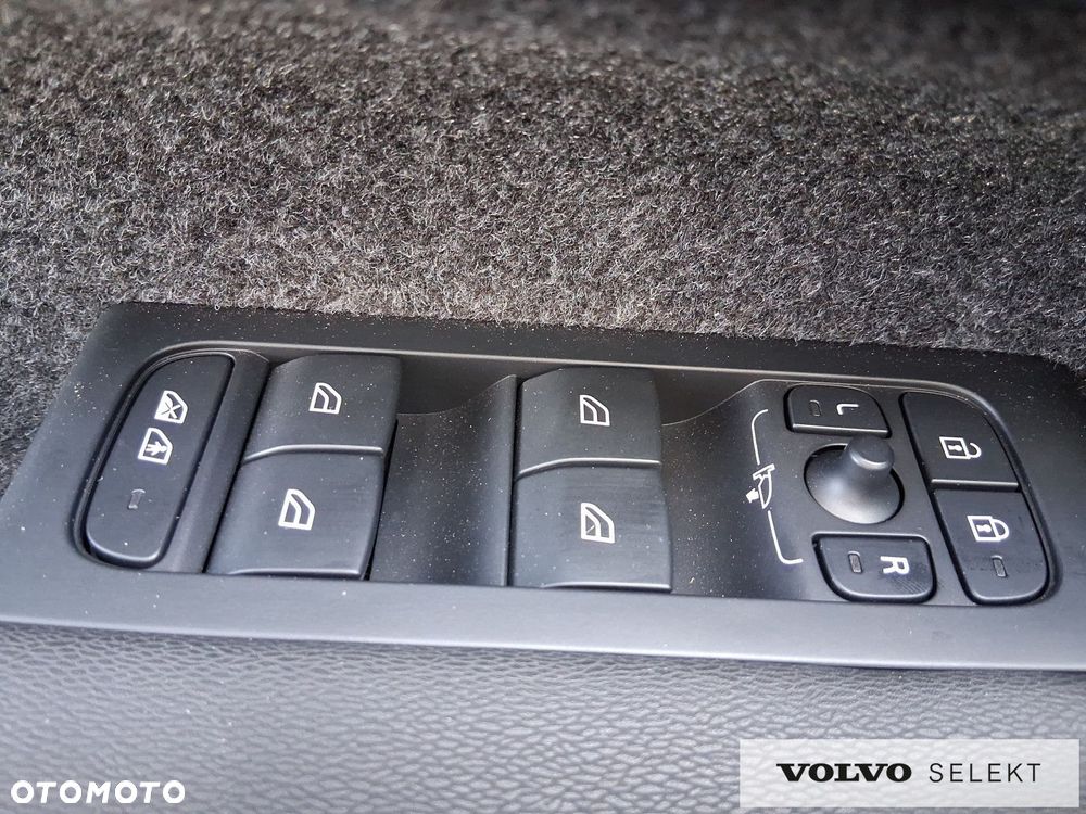 Volvo XC 40 - 22