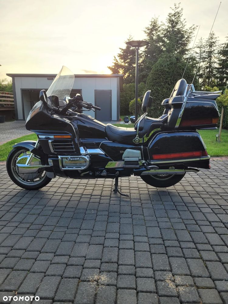 Honda GL - 6