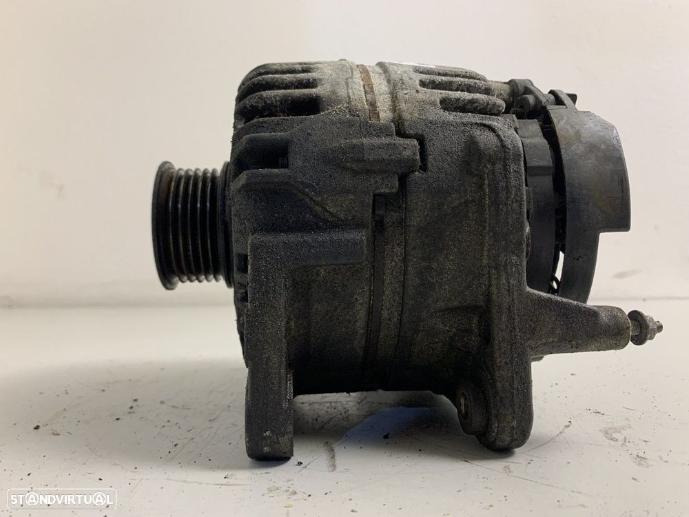 Alternador AUDI A3 (8P1) 1.6 FSI 2003 - 2007 REF. 03C903023D MOTOR BLF - 4