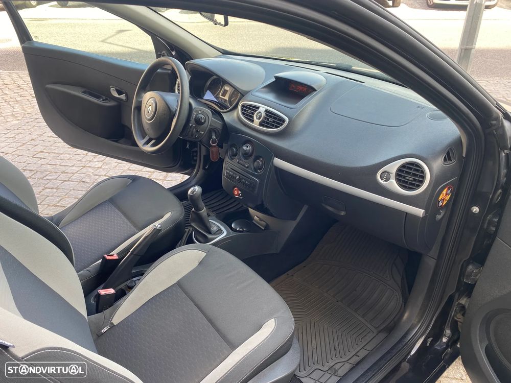 Renault Clio 1.2 TCE Dynamique S - 28