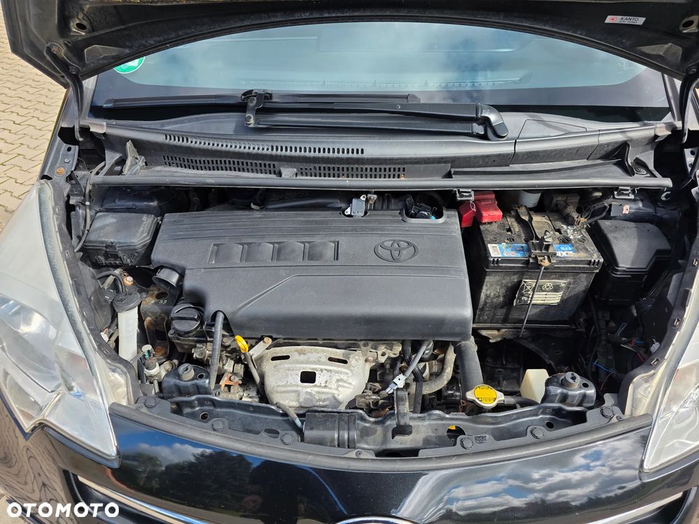 Toyota Verso S 1.33 Premium - 21