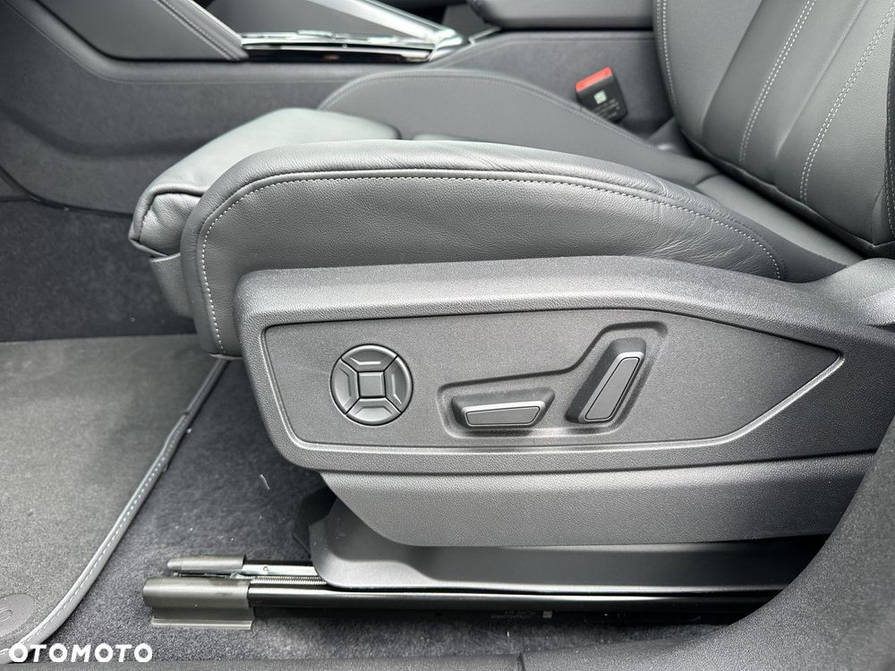 Audi Q5 Sportback - 14