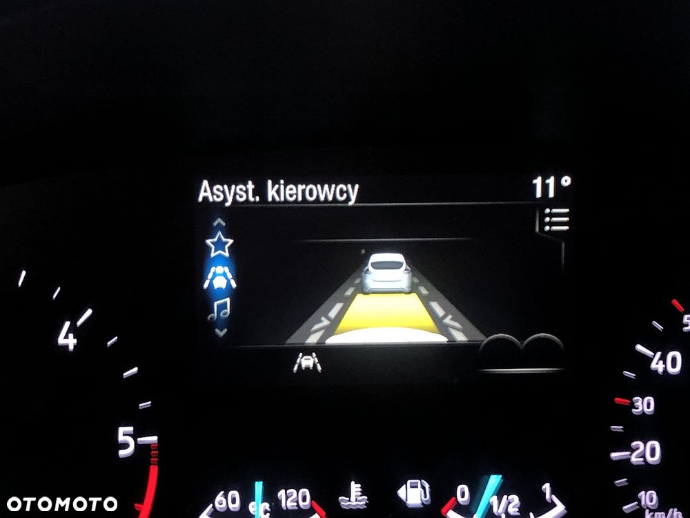 Ford Focus 1.5 EcoBlue Trend - 22