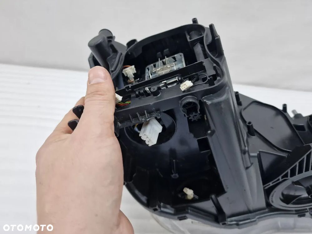 AUDI A1 8X0 10- BIXENON BI-XENON LEWA LAMPA PRZEDNIA PRZÓD , NR 8X0941003J , NR AUKCJI LL600 - 16