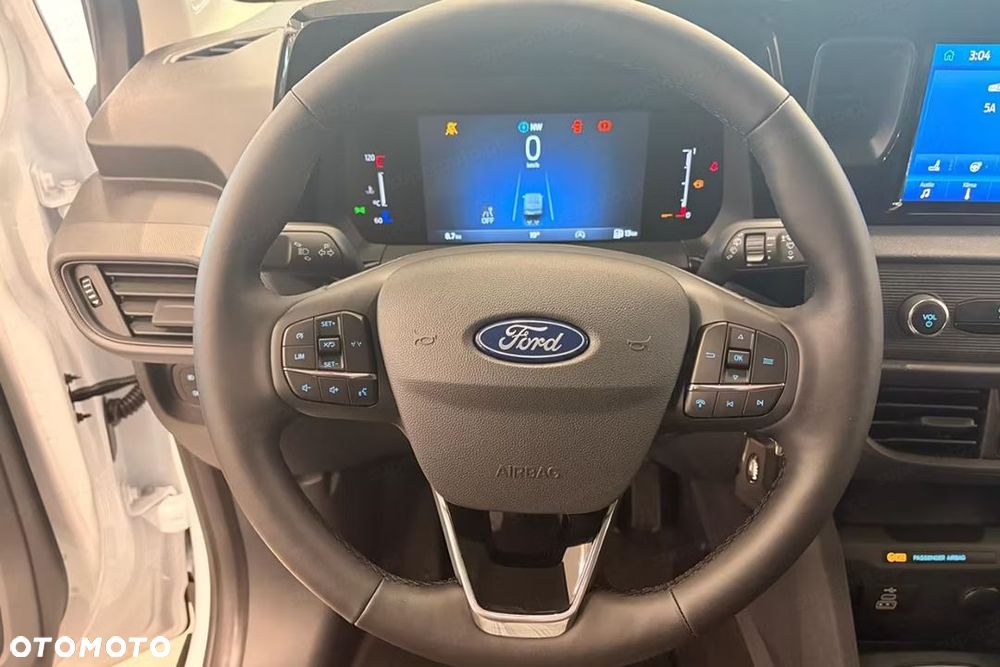 Ford Transit Courier - 12
