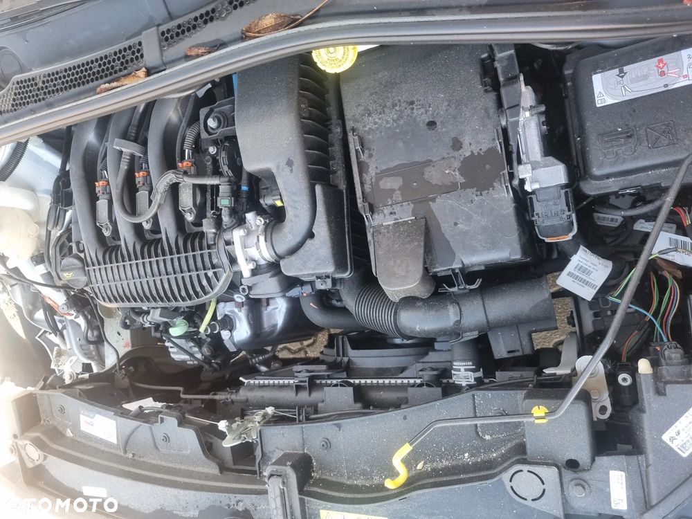 Citroën C3 Pure Tech 82 LIVE - 12