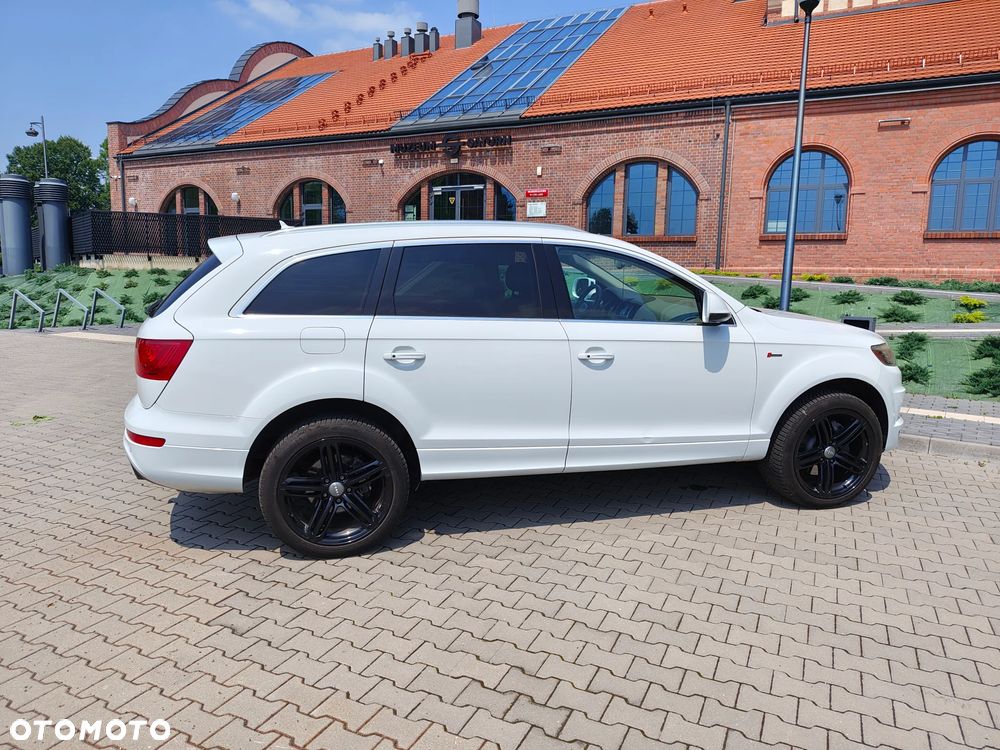 Audi Q7 - 7
