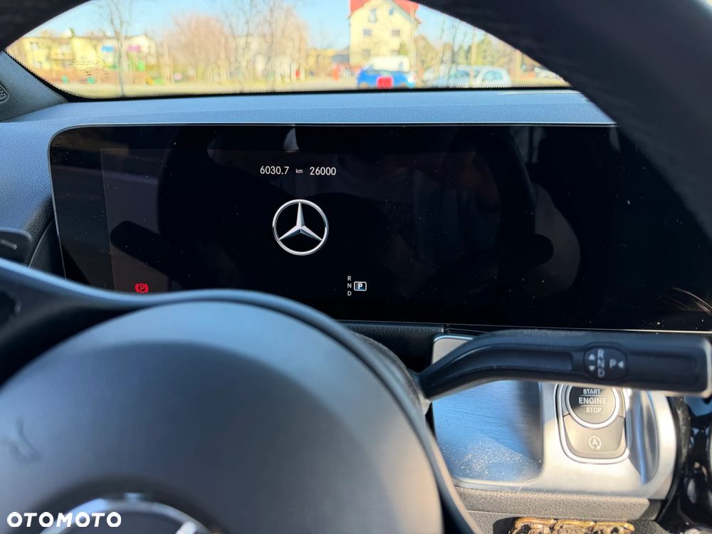 Mercedes-Benz GLB 250 4-Matic Progressive 8G-DCT - 7