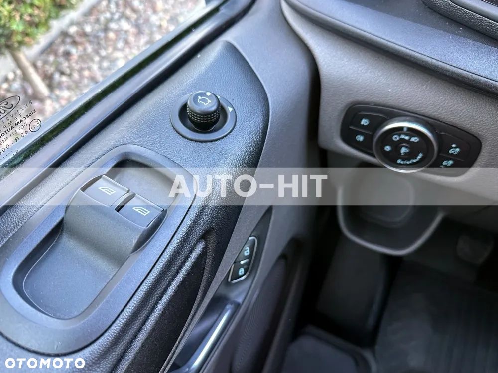 Ford Transit - 25