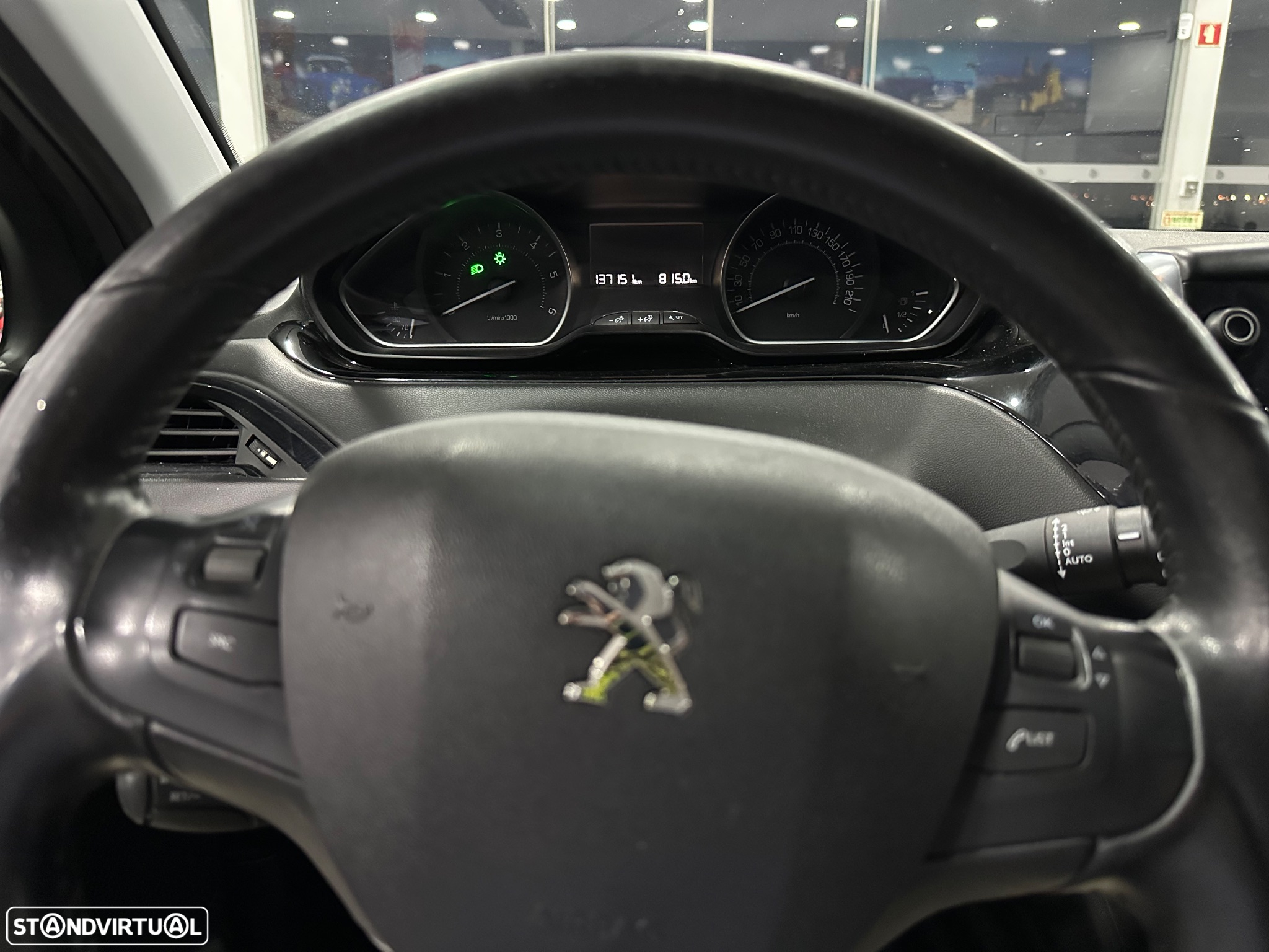 Peugeot 208 1.5 BlueHDi Signature - 14