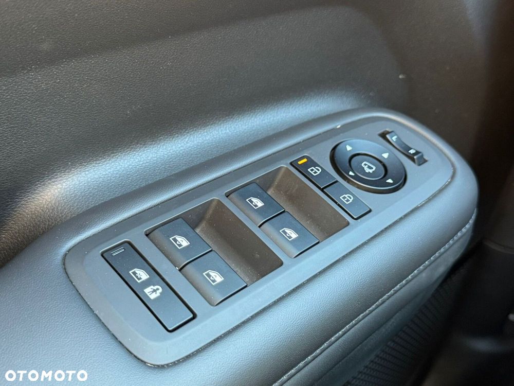 Hyundai Santa Fe 1.6 T-GDI HEV Calligraphy 4WD 6os - 10