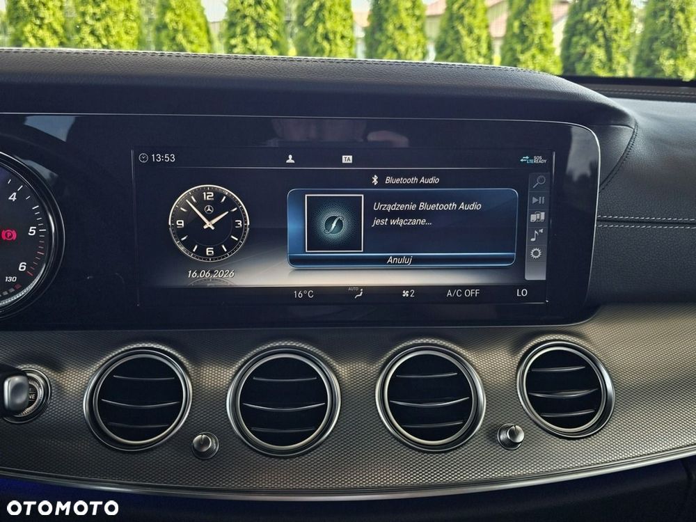 Mercedes-Benz Klasa E - 23