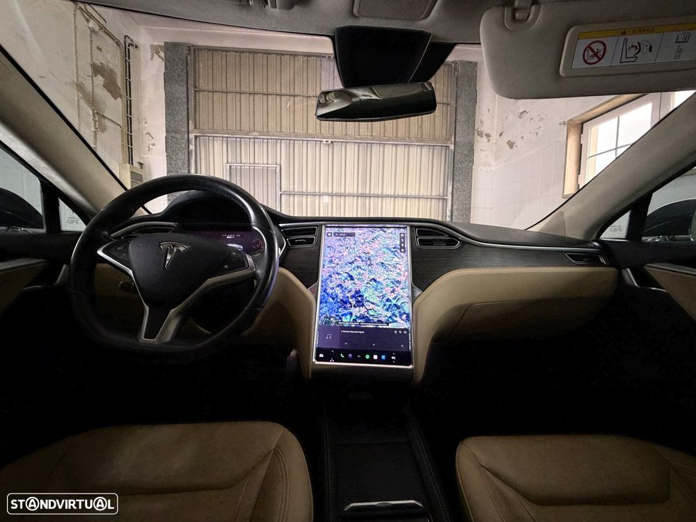Tesla Model S 85D AWD - 22
