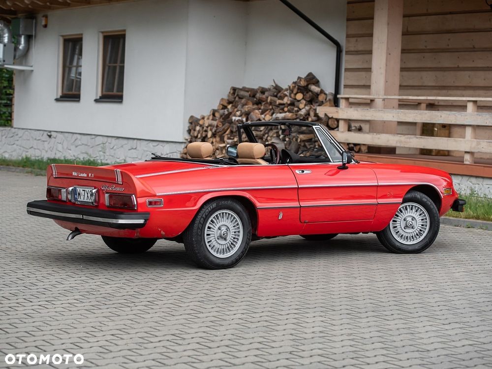 Alfa Romeo Spider - 5