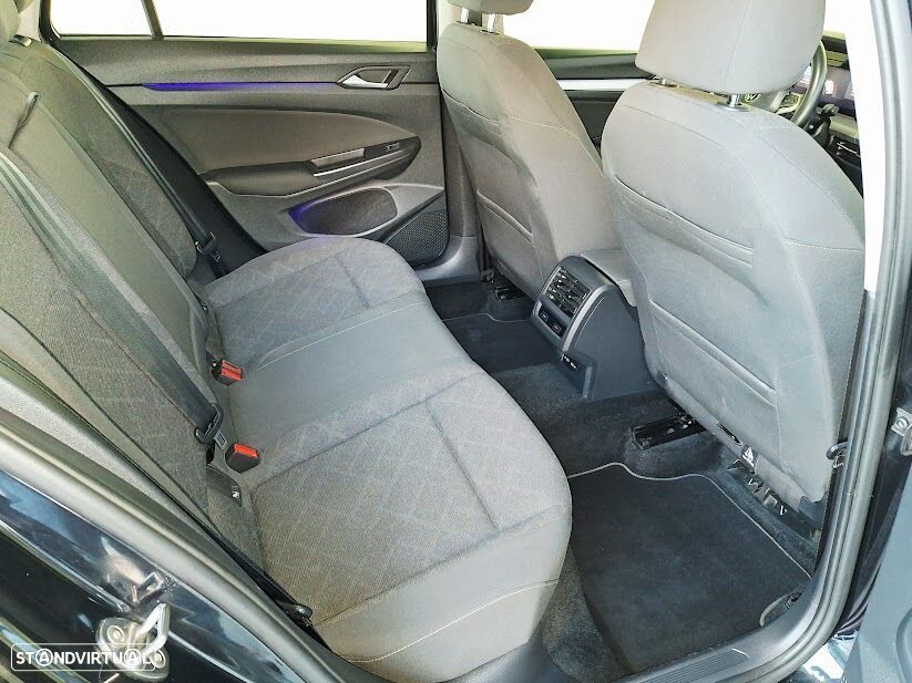 VW Golf Variant 2.0 TDi - 11