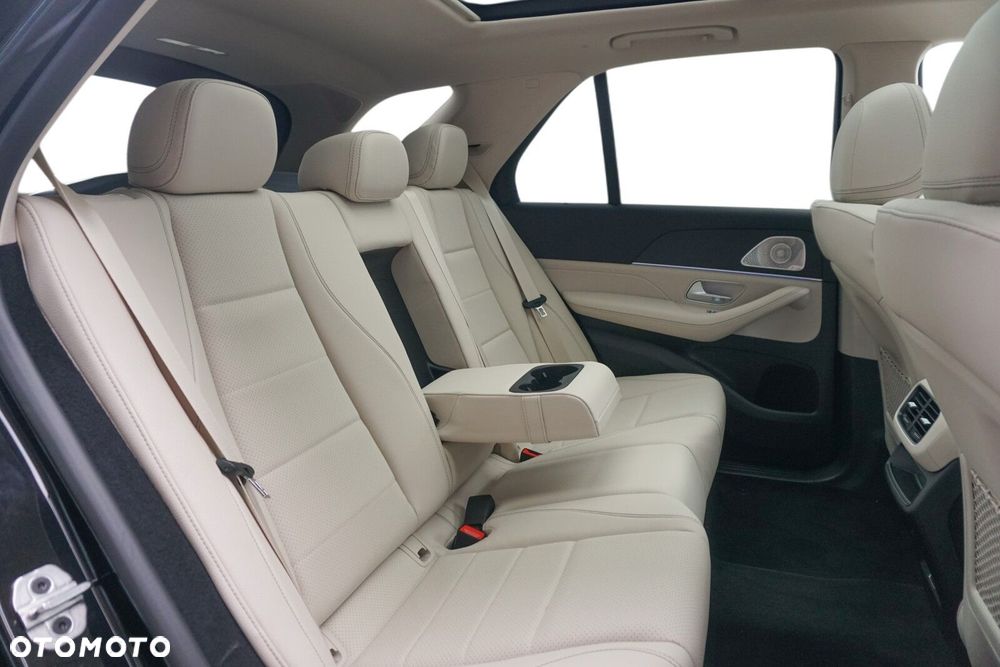 Mercedes-Benz GLE - 19