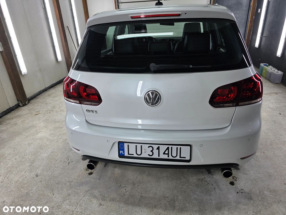 Volkswagen Golf 2.0 GTI adidas - 5