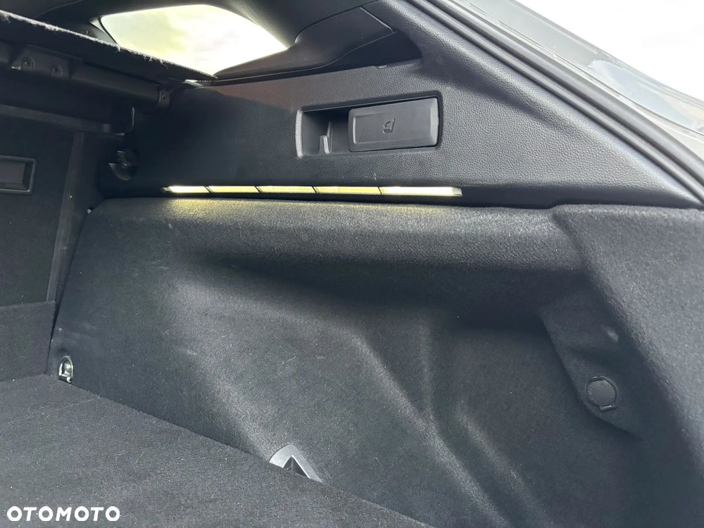 Toyota Corolla - 27