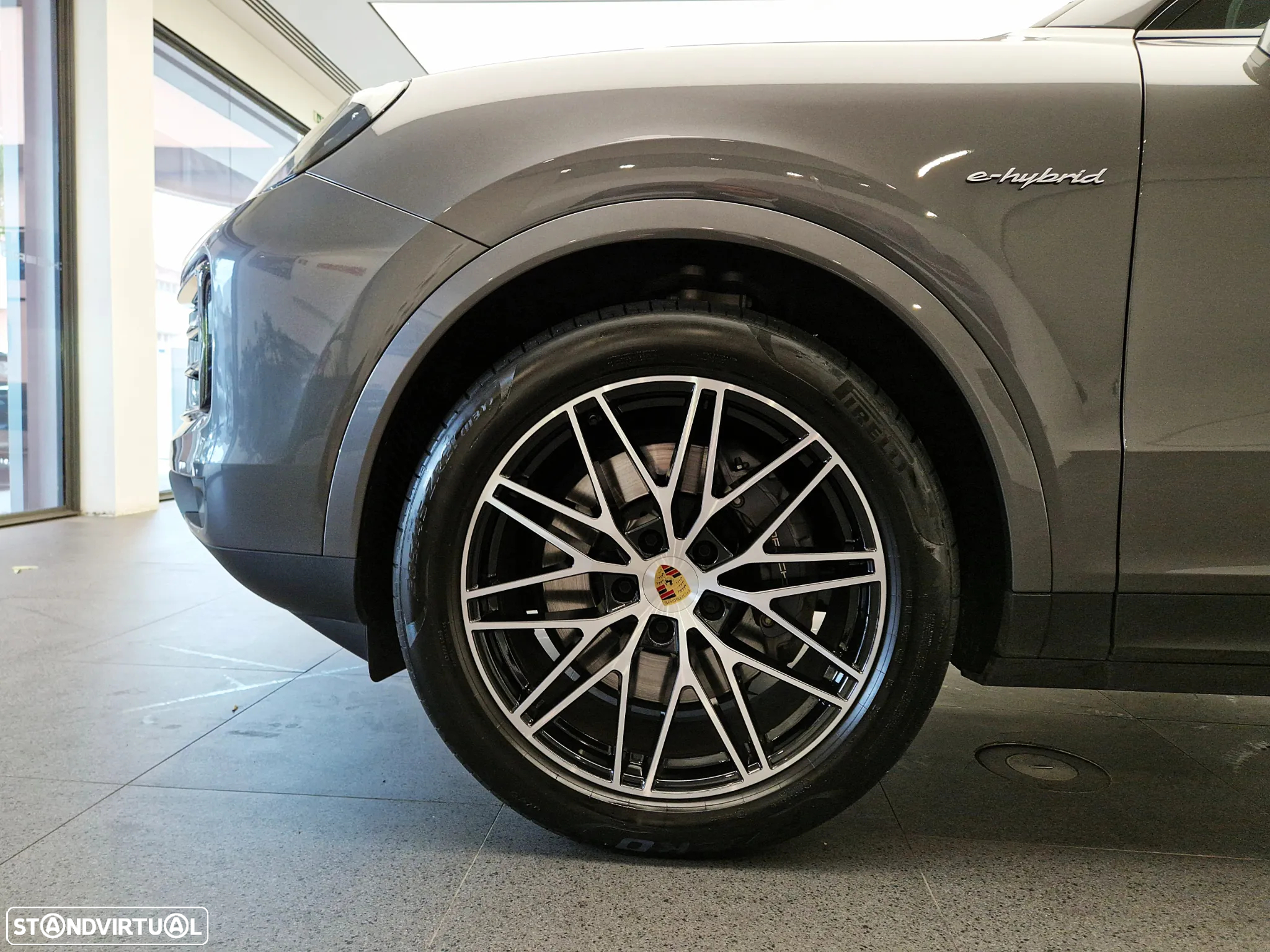Porsche Cayenne Coupé E-Hybrid - 9