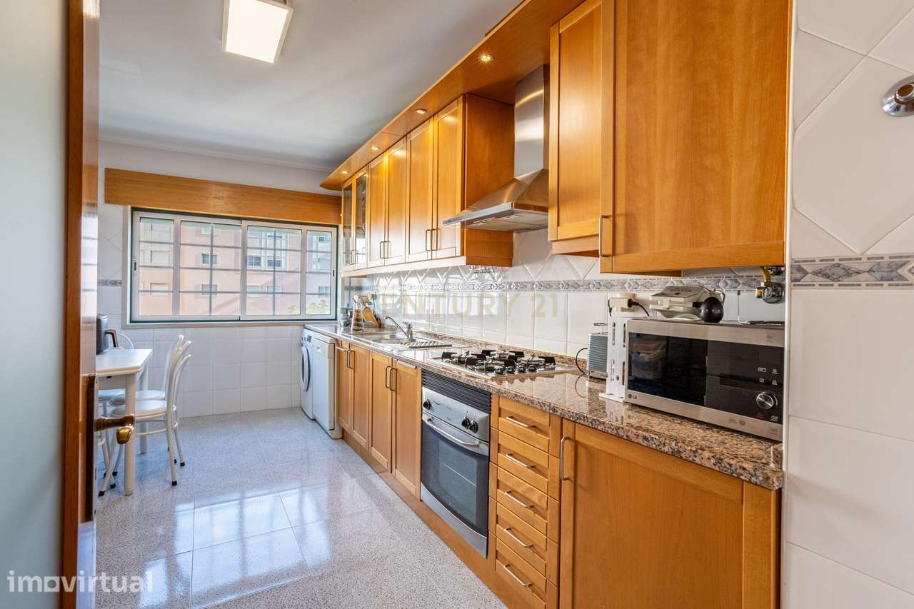 Apartamento T3 em Prior Velho com garagem - Grande imagem: 3/25