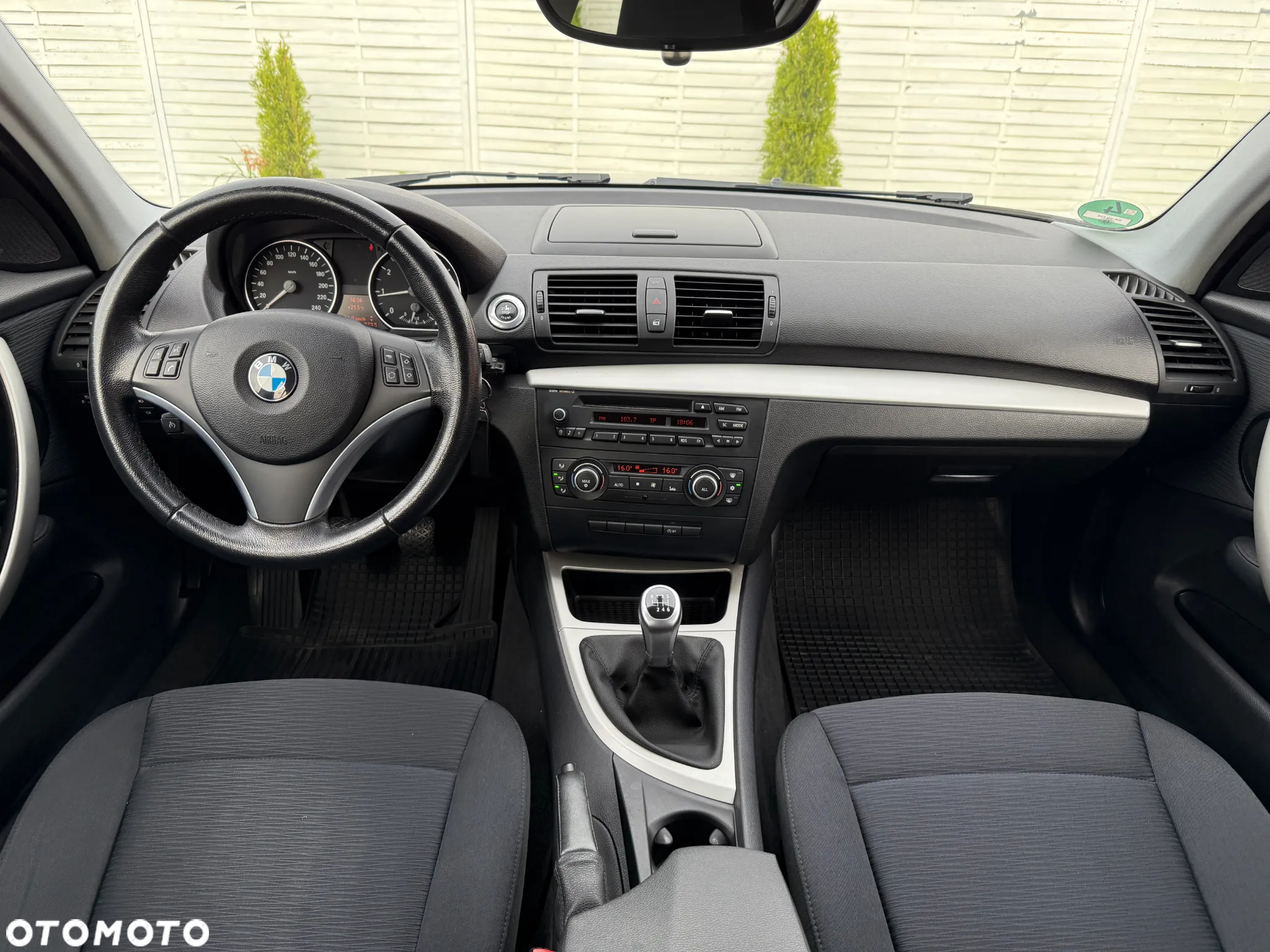 BMW Seria 1 116i - 9