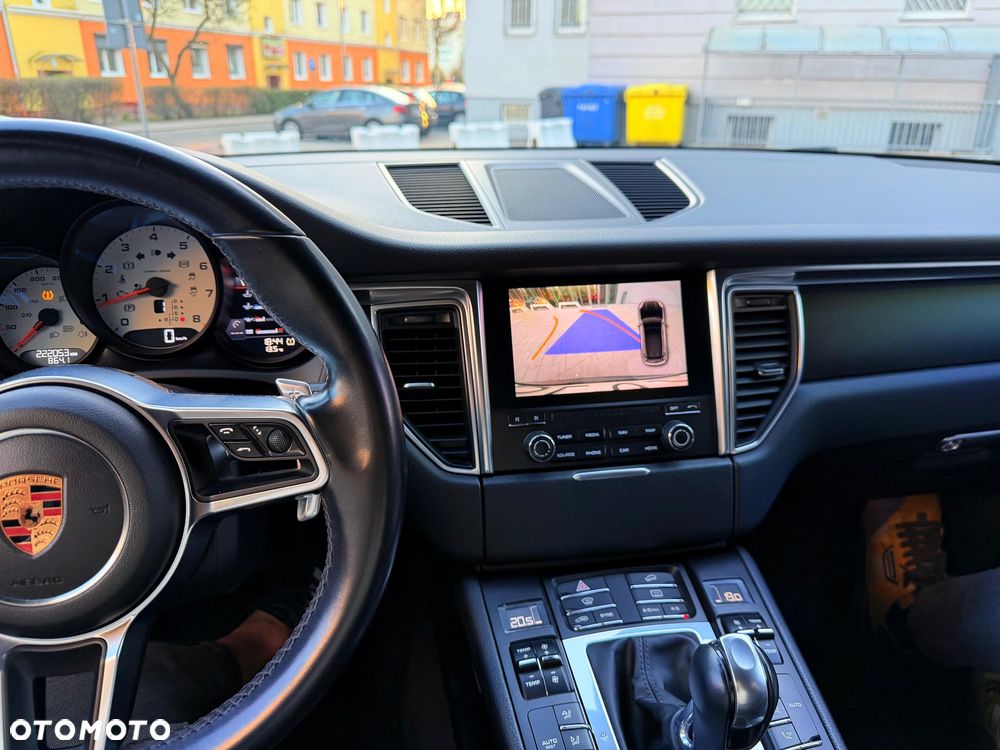 Porsche Macan - 29