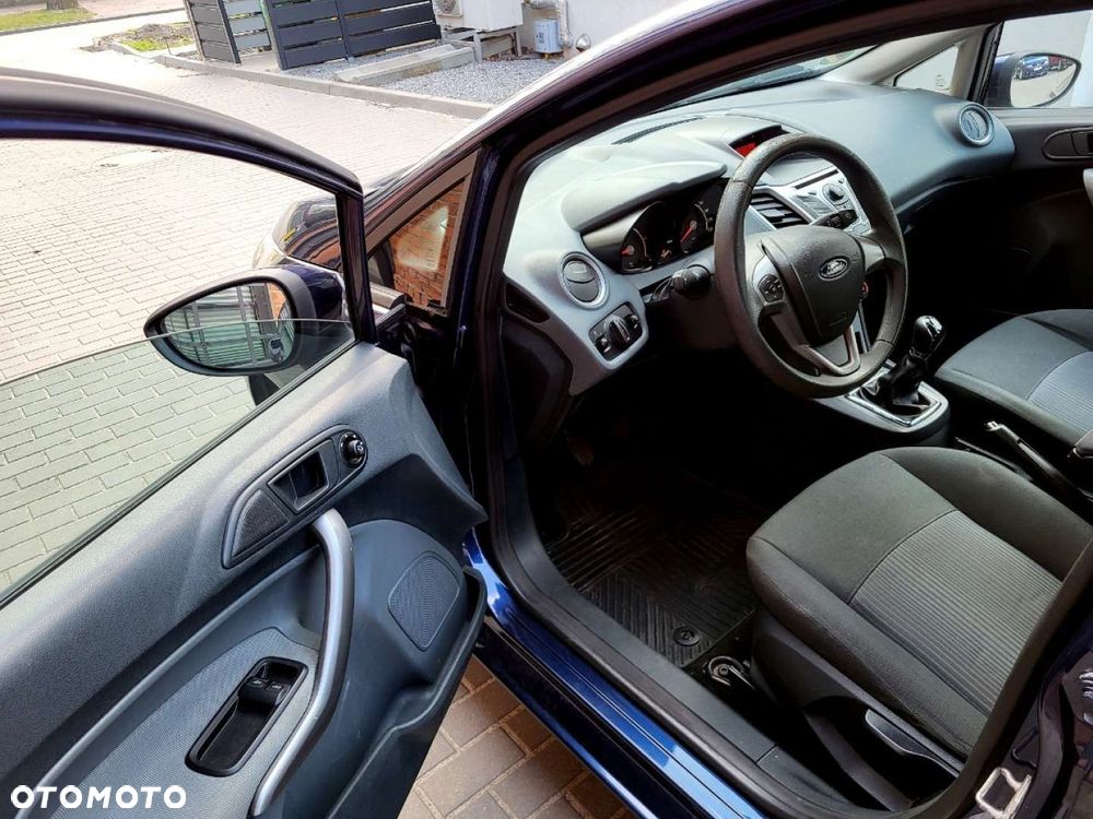Ford Fiesta - 30