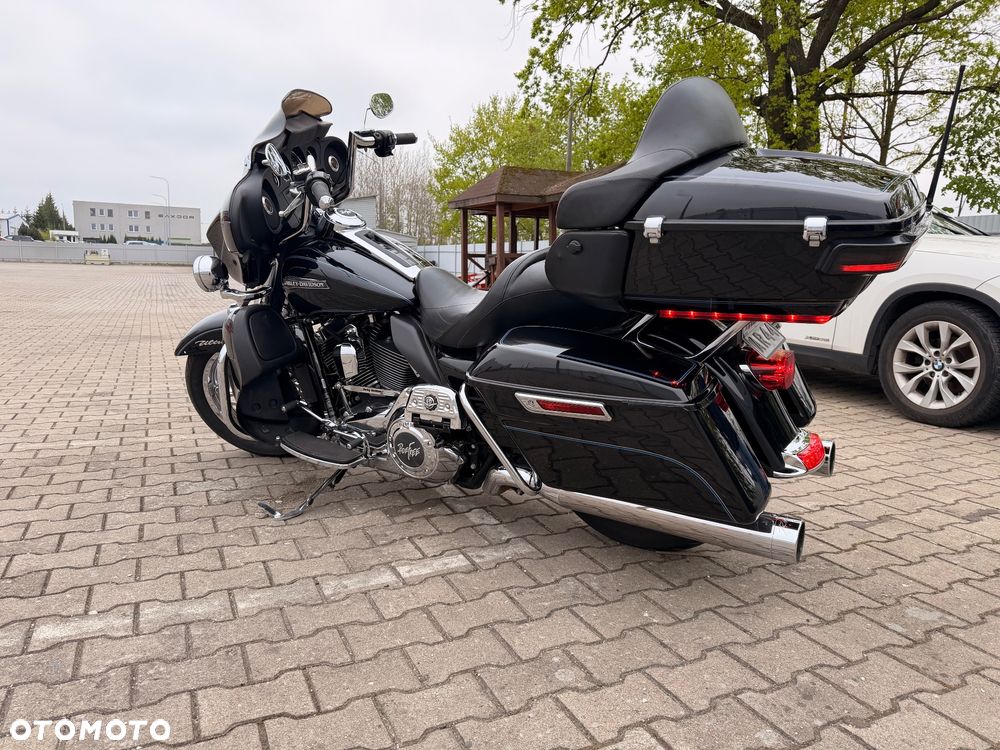 Harley-Davidson FLHTCU Ultra - 8