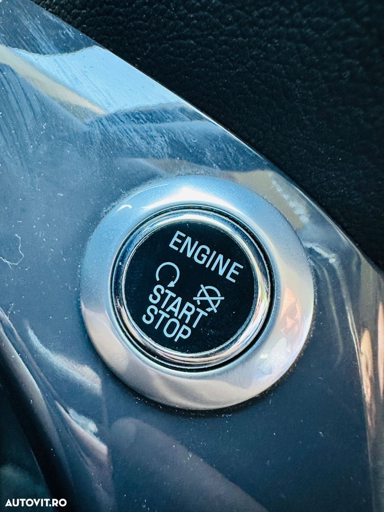 Ford Kuga 2.0 TDCi Powershift 4WD Titanium - 14