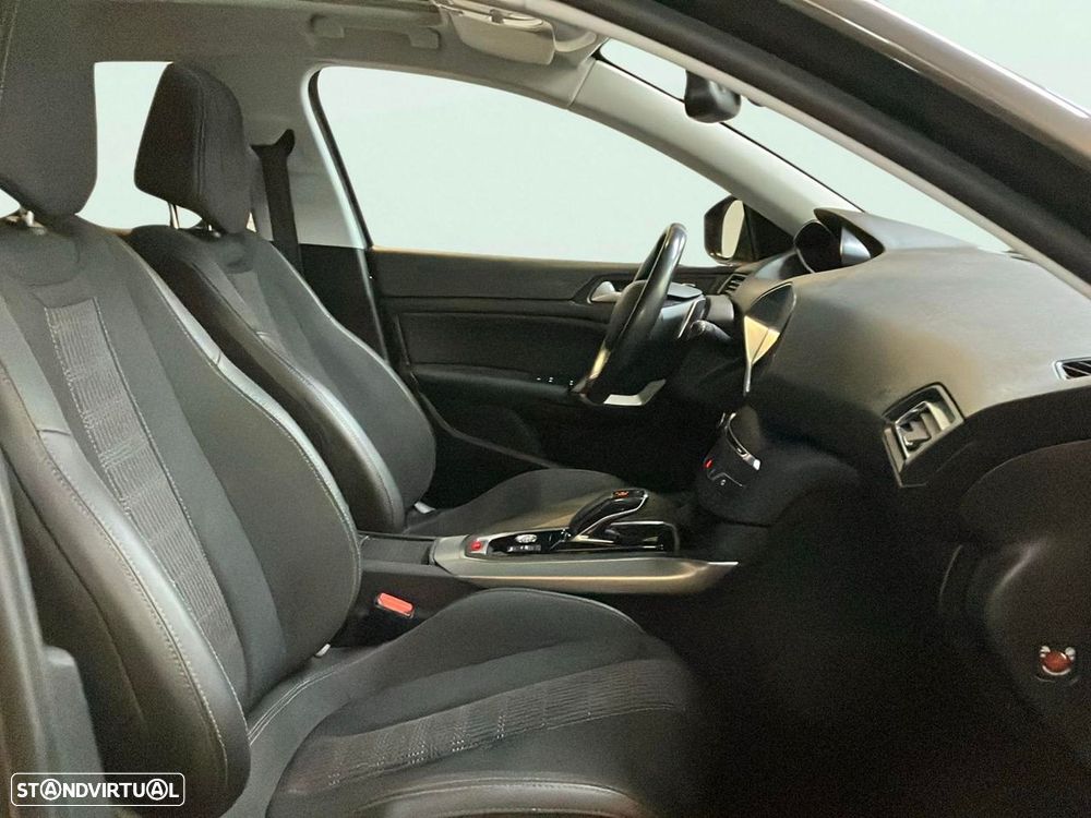 Peugeot 308 1.5 BlueHDi Style EAT8 - 17