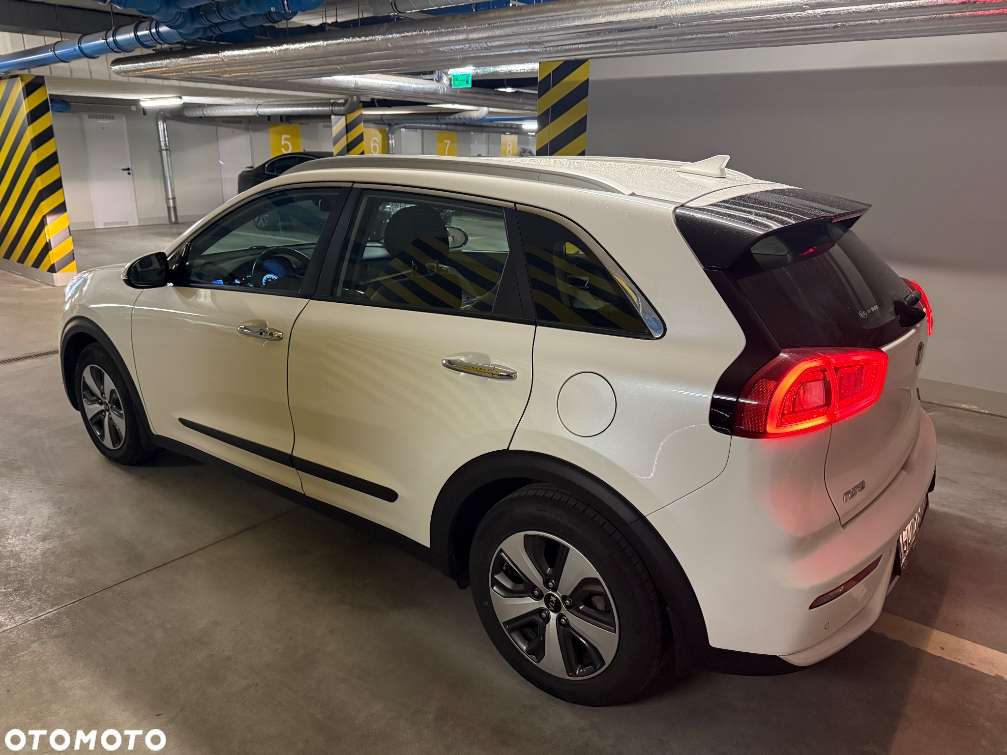 Kia Niro 1.6 GDI Hybrid L - 4