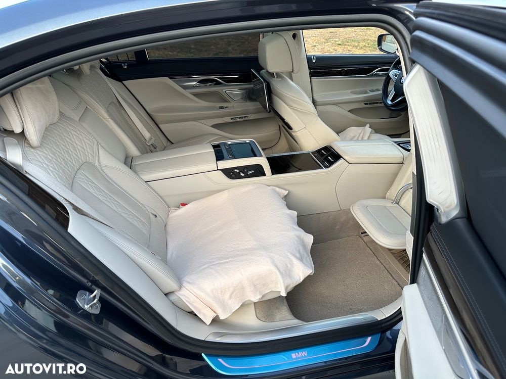 BMW Seria 7 - 10
