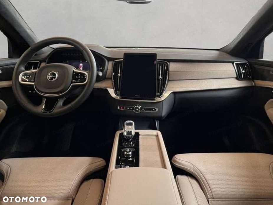 Volvo XC 90 - 9