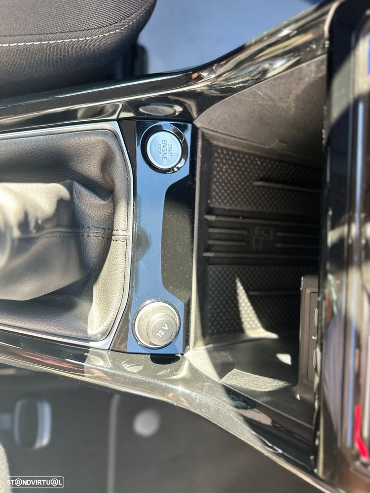 VW T-Cross - 16
