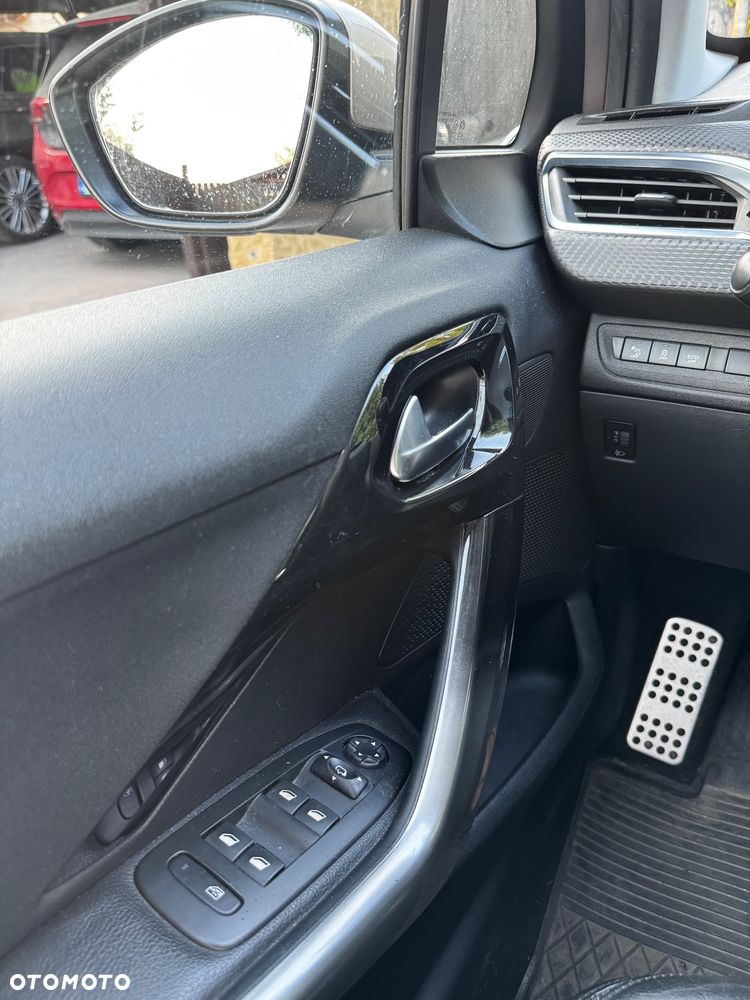 Peugeot 208 e-HDi 115 Stop&Start Allure - 20