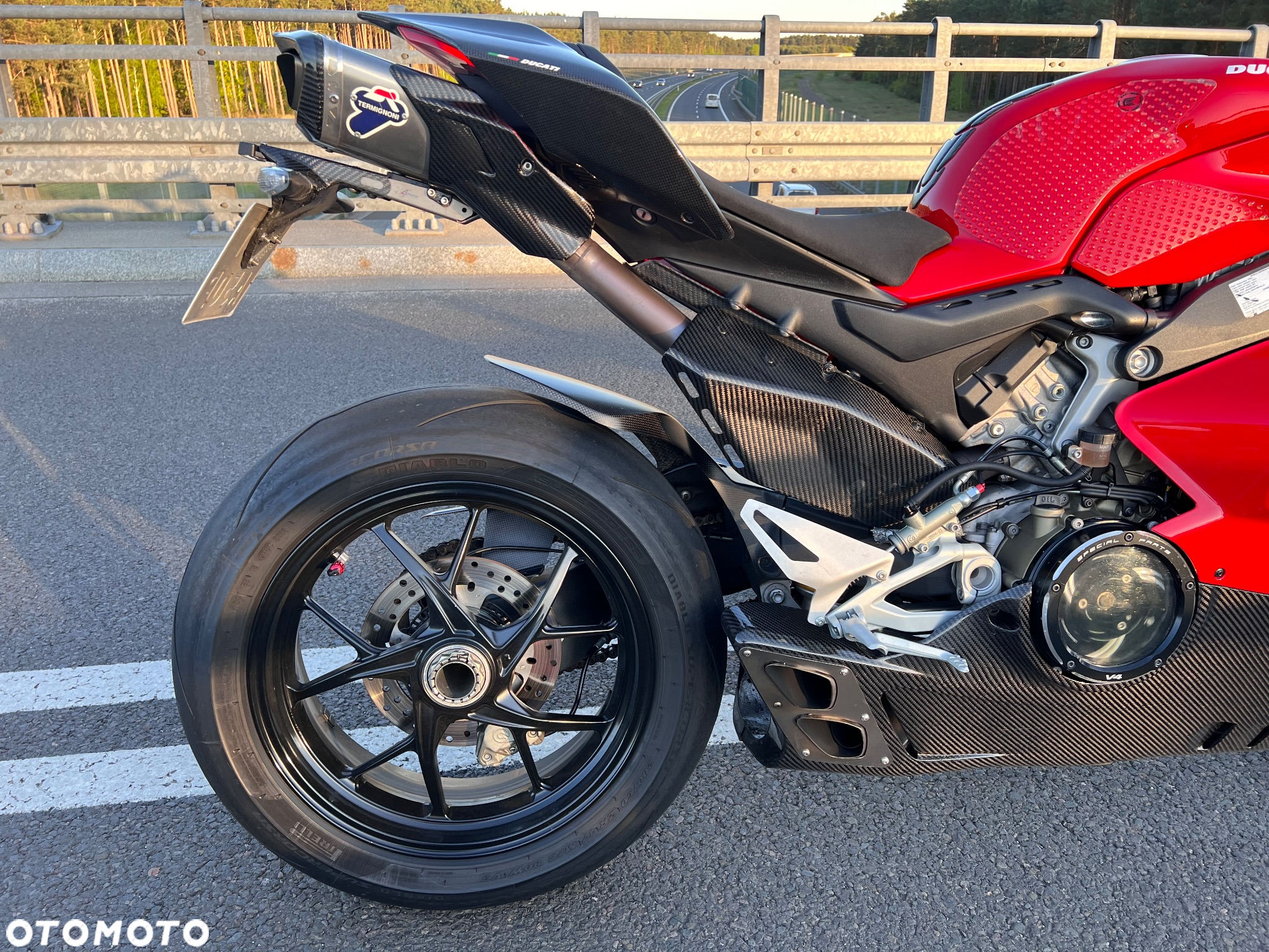 Ducati Panigale V4 - 8