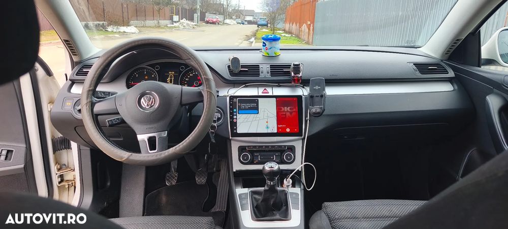 Volkswagen Passat 2.0 TDI Comfortline - 7