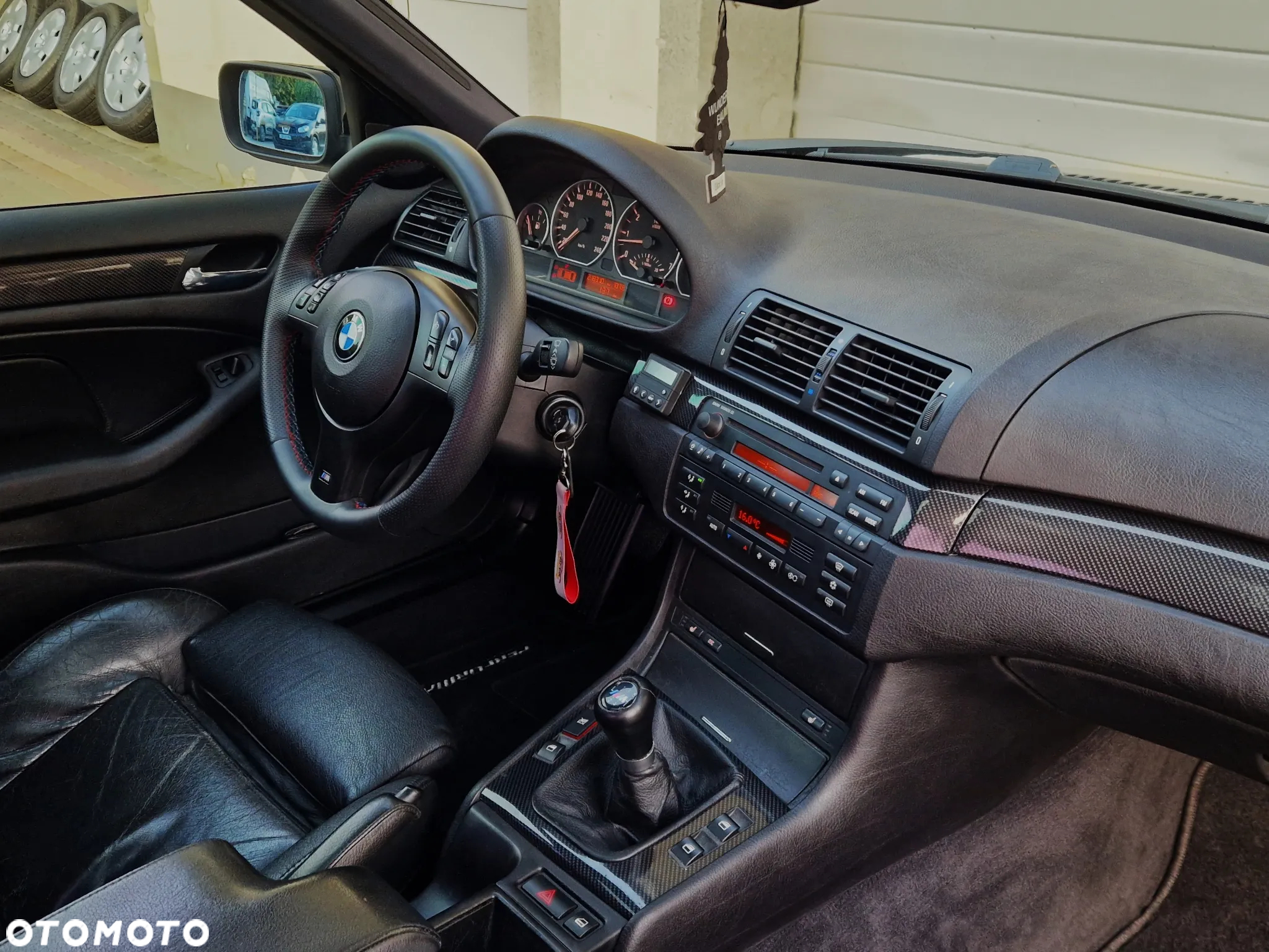 BMW Seria 3 330i - 26