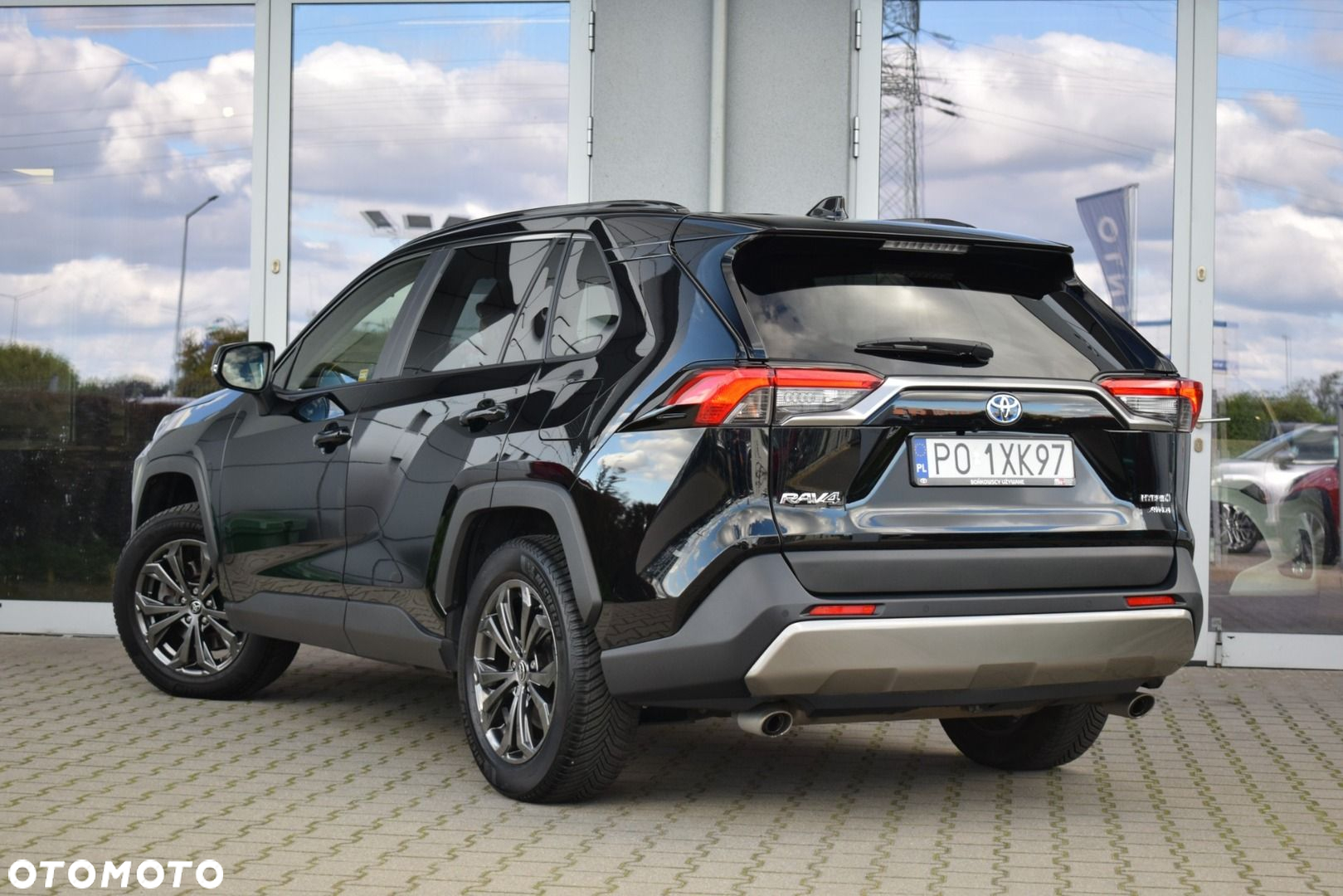 Toyota RAV4 - 9