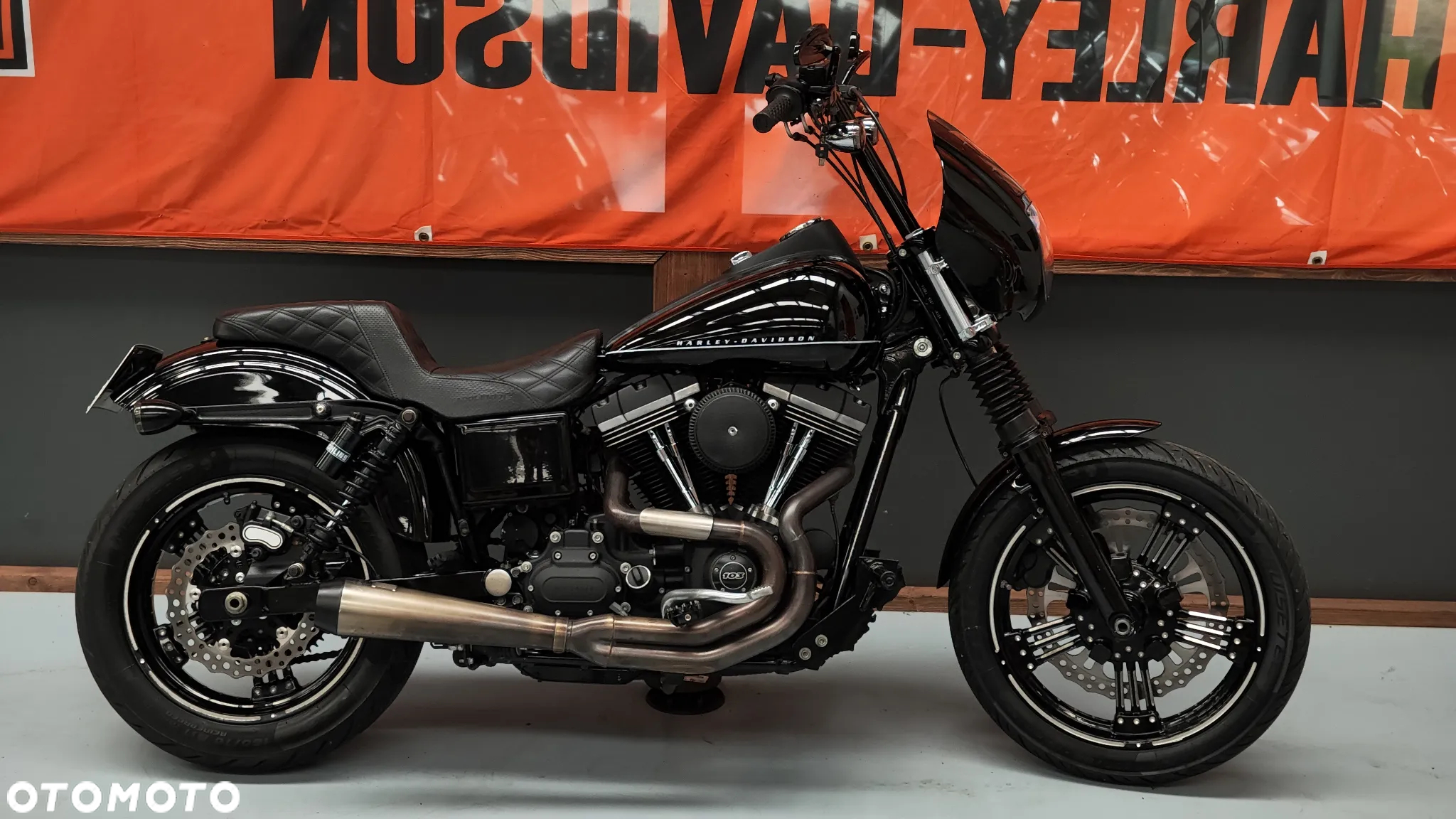 Harley-Davidson Dyna Street Bob - 3