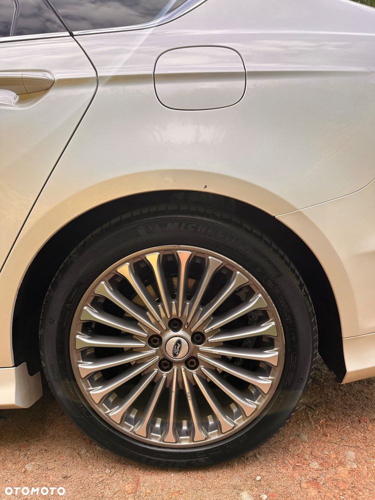 Ford Mondeo 2.0 TDCi Titanium 4WD PowerShift - 19