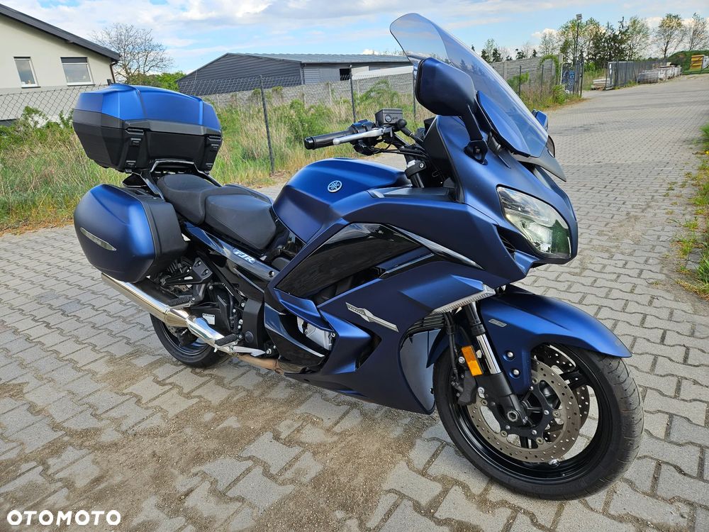 Yamaha FJR - 2