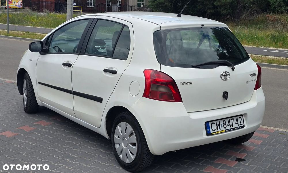 Toyota Yaris 1.0 Luna - 7