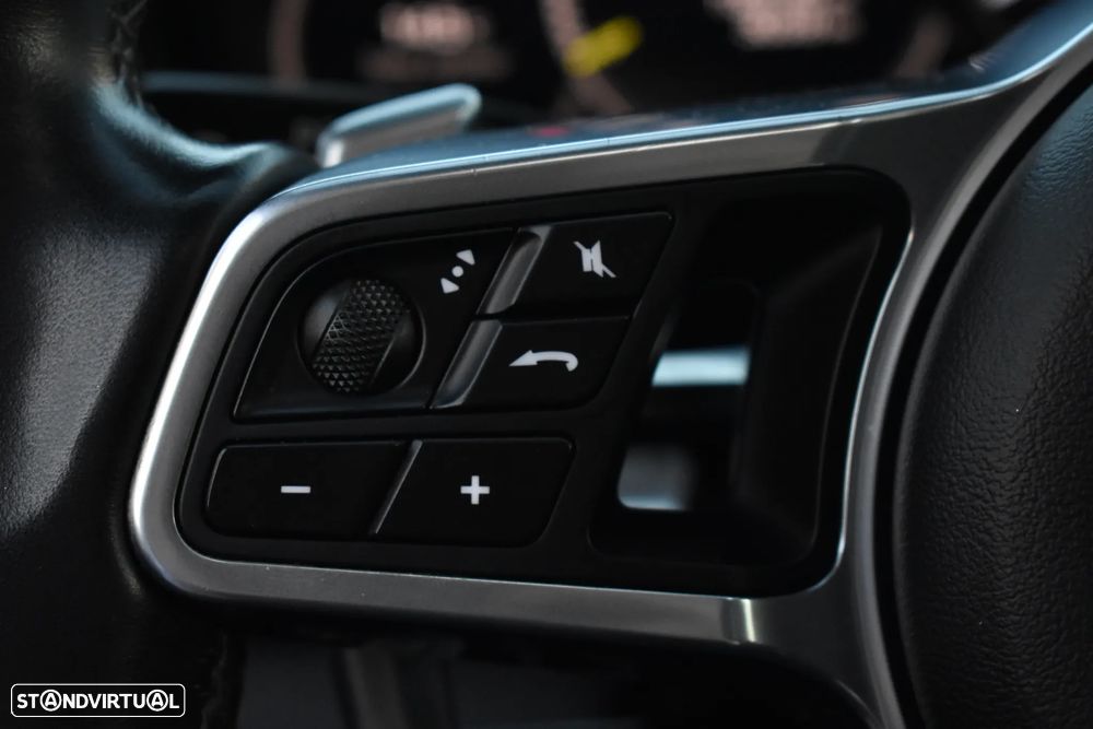 Porsche Panamera Sport Turismo 4 E-Hybrid Platinum Edition - 32