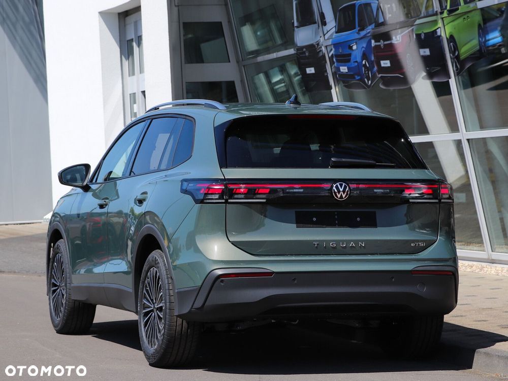 Volkswagen Tiguan - 4