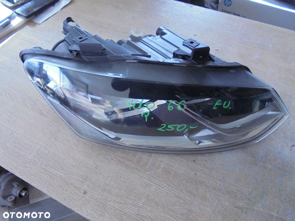 VOLKSWAGEN POLO 6C LAMPA PRAWA PRAWY PRZÓD PRZEDNIA EUROPA