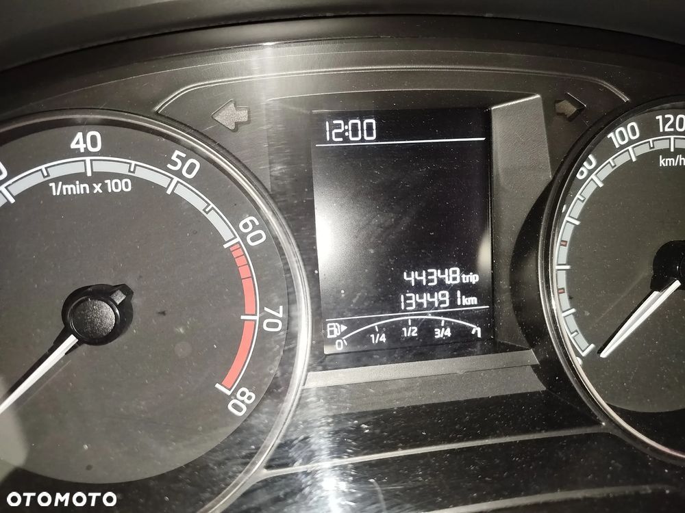 Skoda Fabia 1.0 TSI Ambition - 19